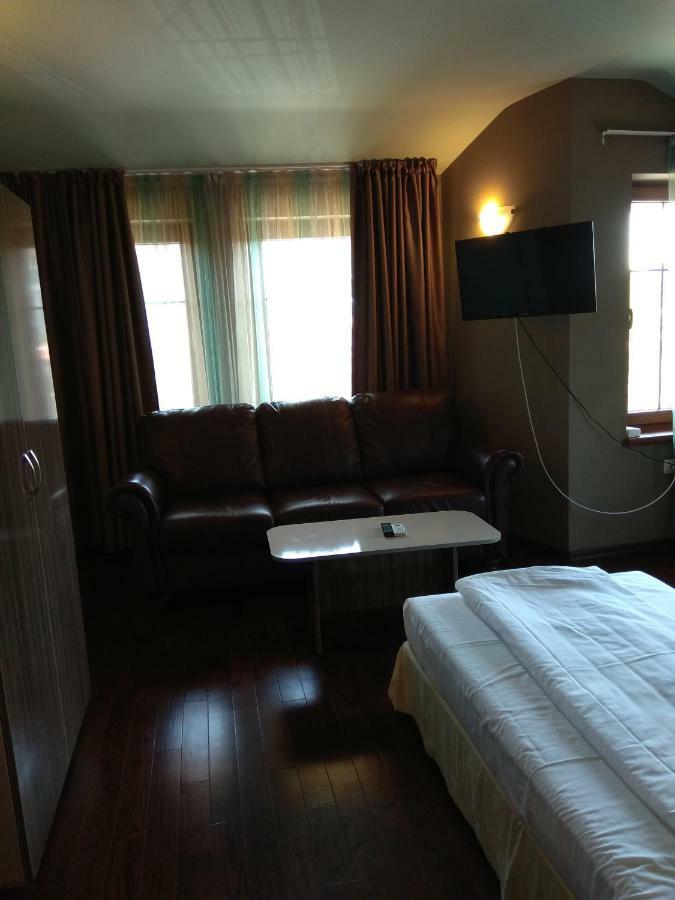 Roots Hotel And Wine Bar 普罗夫迪夫 外观 照片